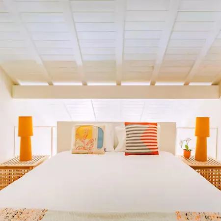 Loft Vermelho Acolhedor Na Graca -autentica Joia De * リスボン