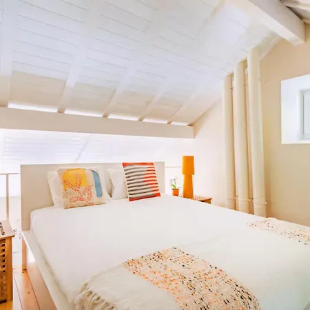 Апартаменты Loft Vermelho Acolhedor Na Graca -autentica Joia De