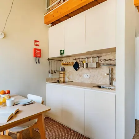 Loft Vermelho Acolhedor Na Graca -autentica Joia De Апартаменты